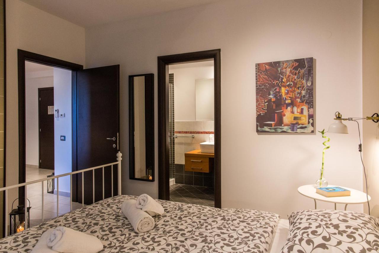One Metropolitan Apartament